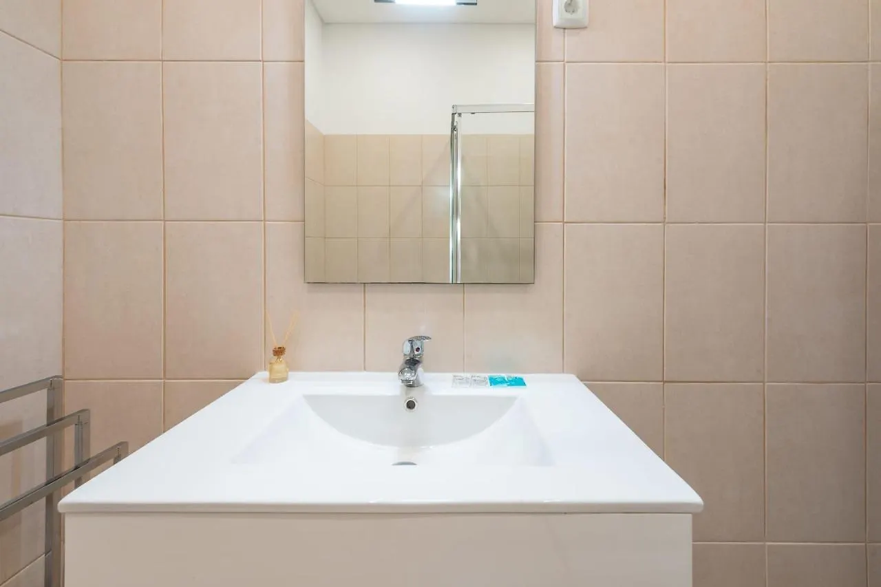 Vita Portucale ! Deluxe 3 Bedroom Apartment In Arroios Lisboa