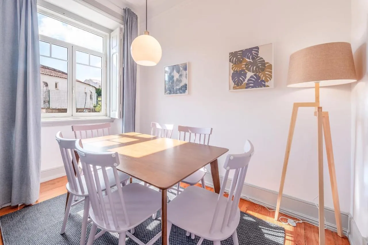 Vita Portucale ! Deluxe 3 Bedroom Apartment In Arroios Lisbon Portugal