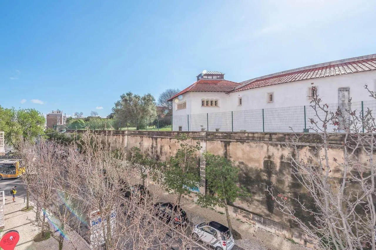 Vita Portucale ! Deluxe 3 Bedroom Apartment In Arroios Lisbon