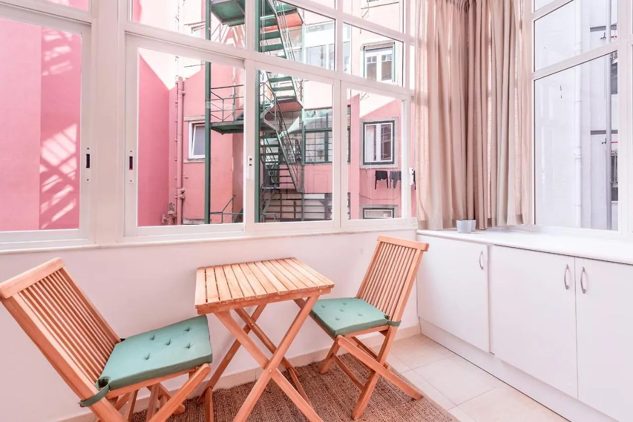 Vita Portucale ! Deluxe 3 Bedroom Apartment In Arroios Lisbon