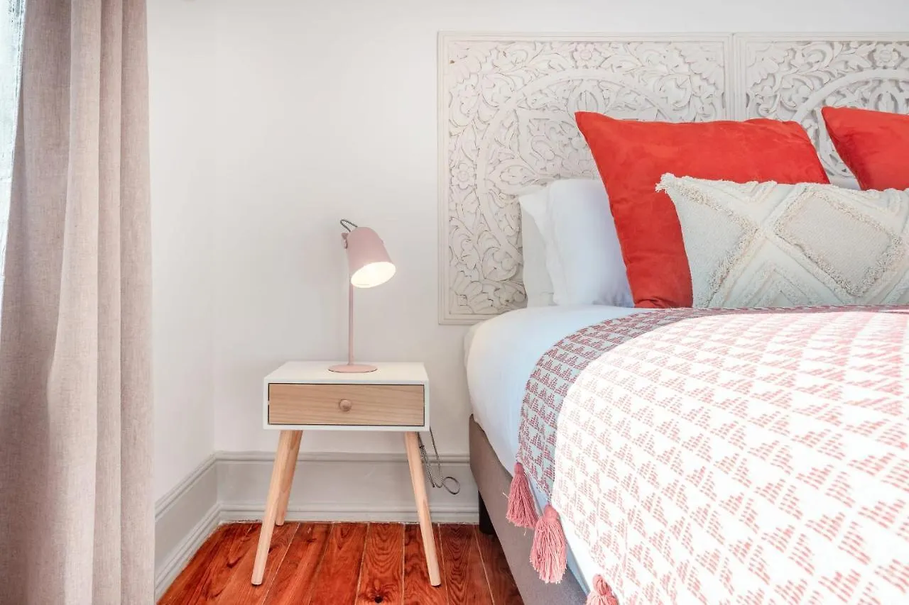 Vita Portucale ! Deluxe 3 Bedroom Apartment In Arroios Lisbon