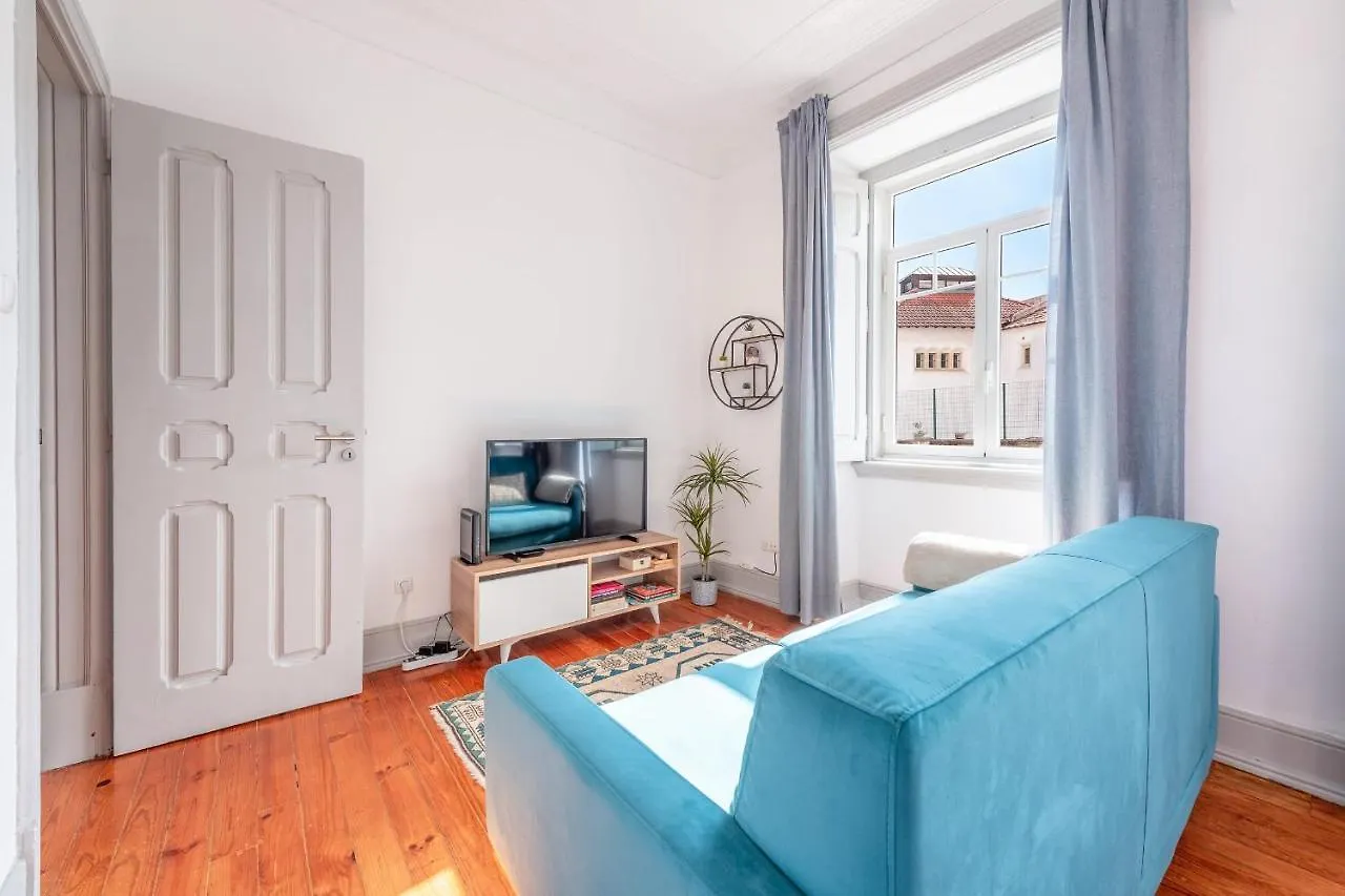 Vita Portucale ! Deluxe 3 Bedroom Apartment In Arroios Lisbon Portugal